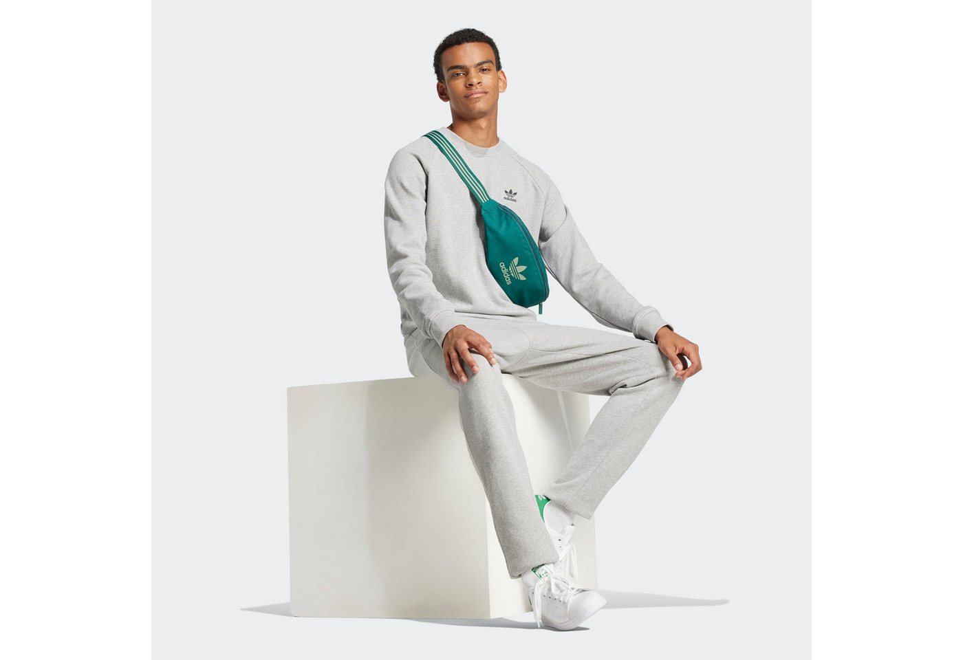 adidas Originals Sporthose TREFOIL ESSENTIALS FRENCH TERRY für Erwachsene, mit Kordelverschluss, normale Weite, aus Baumwolle Bild 4