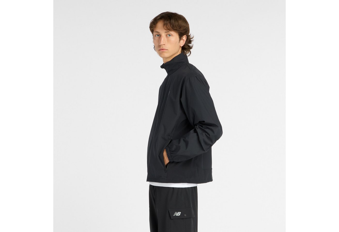 New Balance Laufjacke FAST DAYS JACKET feuchtigkeitsableitendes Material, mit Bewegungsfreiheit Bild 4