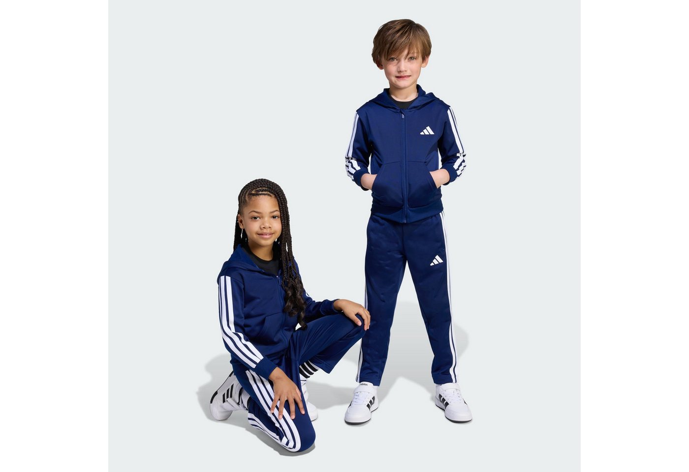 adidas Sportswear Trainingsanzug ESSENTIALS KIDS TRAININGSANZUG (1-tlg) Bild 5