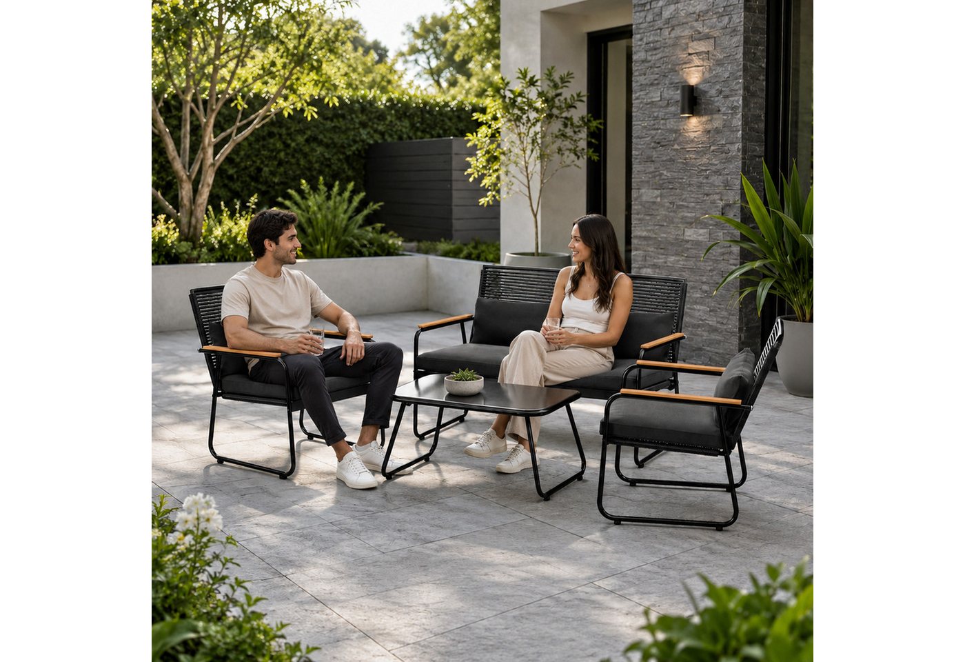 GARMIO Polyrattan Gartenmöbel Set 4-teilig Sitzbank Stühle Glastisch Bild 3