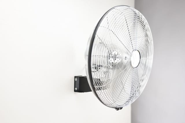 WESTINGHOUSE 3-in-1 Stand-/Tisch-/Wand- Ventilator Silver Stream