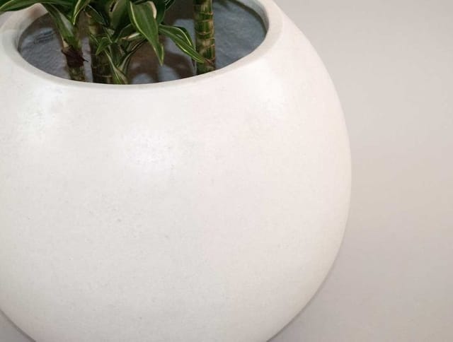 Elegant Einrichten Pflanzkübel Fiberglas Ball D40xH32cm Perlmutt-Weiß