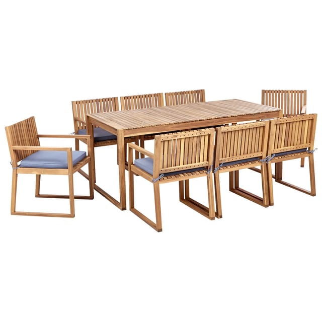 Beliani Gartentisch Set SASSARI II Heller Holzfarbton Blau