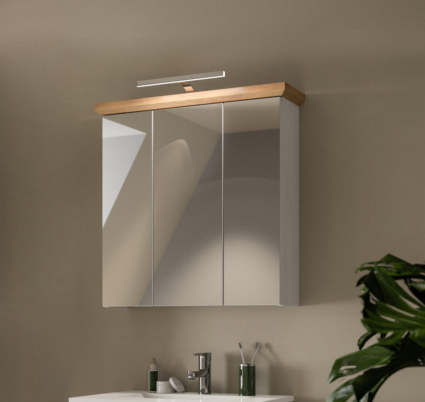 welltime Spiegelschrank COSENZA, inkl. Beleuchtung, Breite 69cm, 3 Spiegeltüren, 9 Fächer (2-St., in Landhausoptik, mit weiteren Artikel der Serie kombinierbar) Spiegelschrank, Spiegel, Bad, Badezimmer