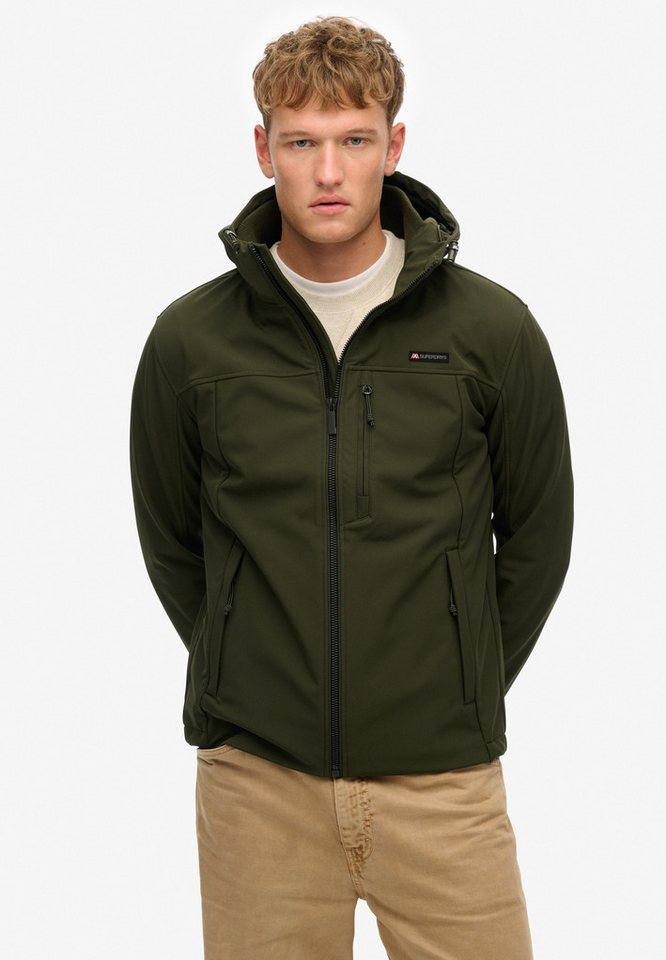 Superdry Outdoorjacke HOODED SOFT SHELL TREKKER JKT aus Polyester und Elasthan, elastischer Tragekomfort, pflegeleicht Bild 2