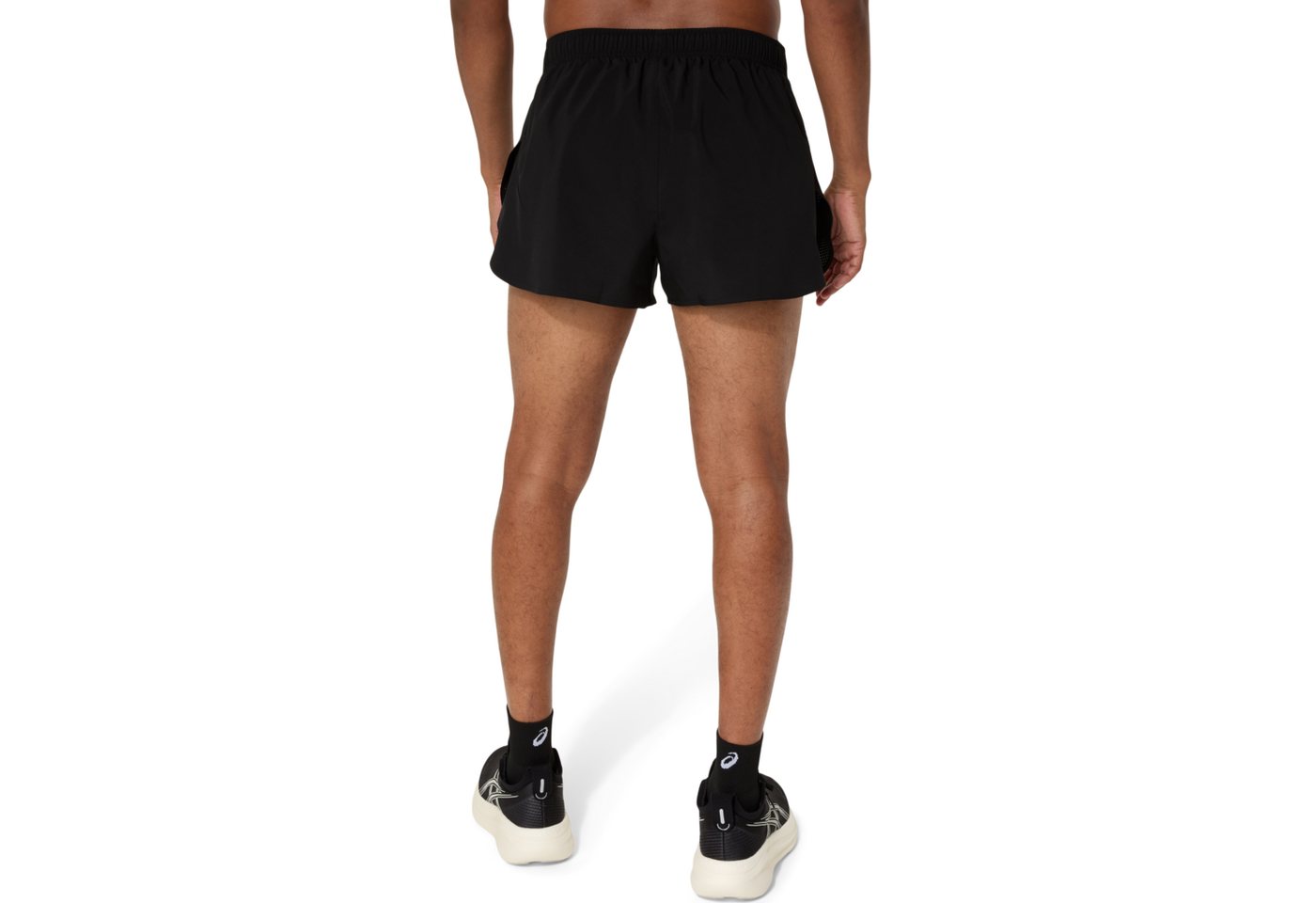 Asics Laufshorts ASICS CORE SPLIT SHORT Schnelltrocknend, Atmungsaktiv, Reflektierend