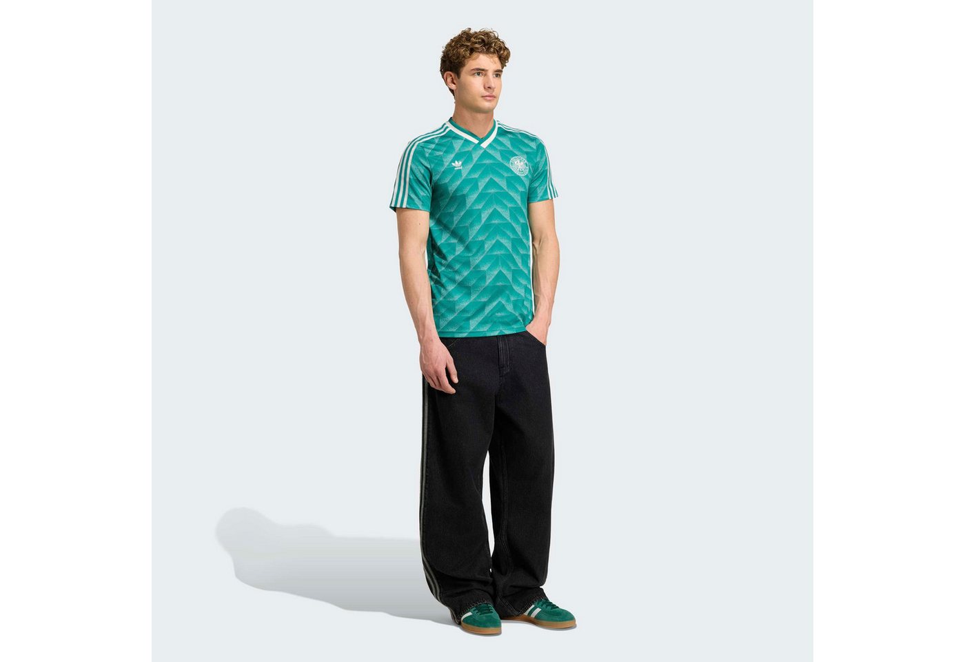 adidas Performance Fußballtrikot DFB A JSY 90 schmale Passform, mit V-Ausschnitt, Doppelstrick-Konstruktion Bild 5