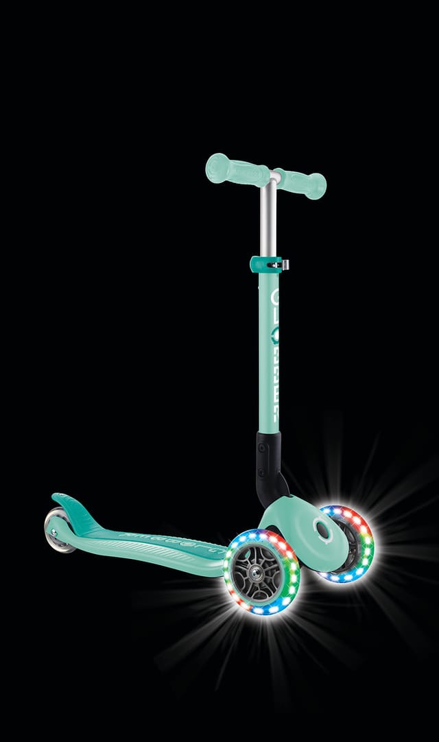 Globber Junior Foldable Lights Tretroller 120/80 mm ABEC 9 3-Rädrig LED-Leuchtrollen Mint