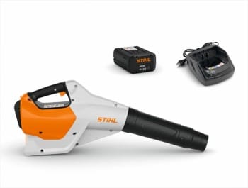 STIHL BGA 160 mit Akku AP 30 und Ladegerät AL 101