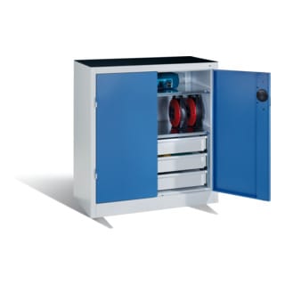 C+P Werkzeug-Beistellschrank mit Drehtüren, 2 Böden und 3 Schübe, H1000xB930xT500mm Front Lichtblau Korpus Lichtgrau