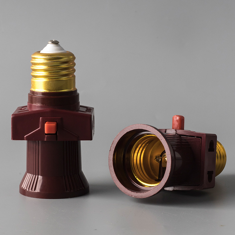 Ein Set Aus Zwei E27-schraubsteckdosen Mit Diebstahlsicherung, Schaltern, Doppelschraubensockel Aus Aluminium, Braun.