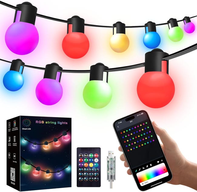 Eine 10 Meter Lange Lichterkette Für Den Außenbereich, Ausgestattet Mit 50 Rgb-led-lampen, Steuerbar Über Eine App Und Eine Fernbedienung.
