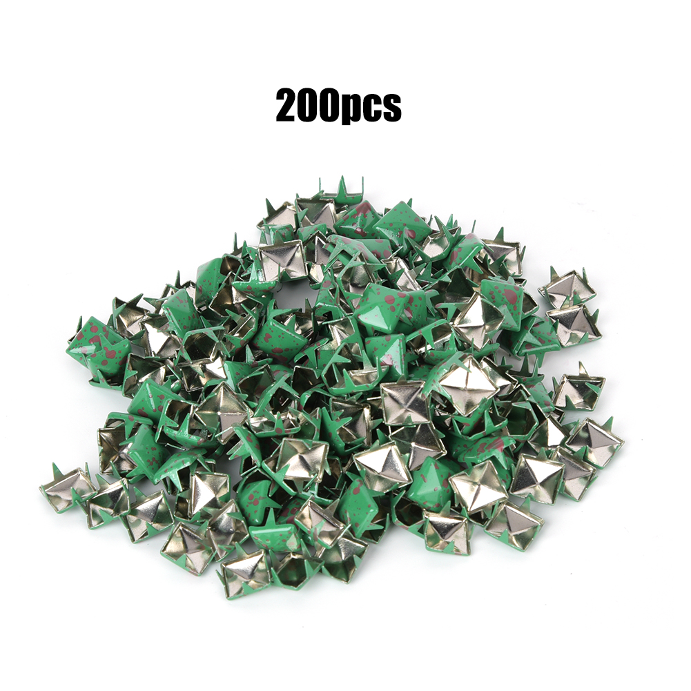 200 Quadratische Metallnieten, 9 Mm, Grün Mit Roten Punkten, Diy-dekorationszubehör Für Schuhe, Taschen Und Hüte
