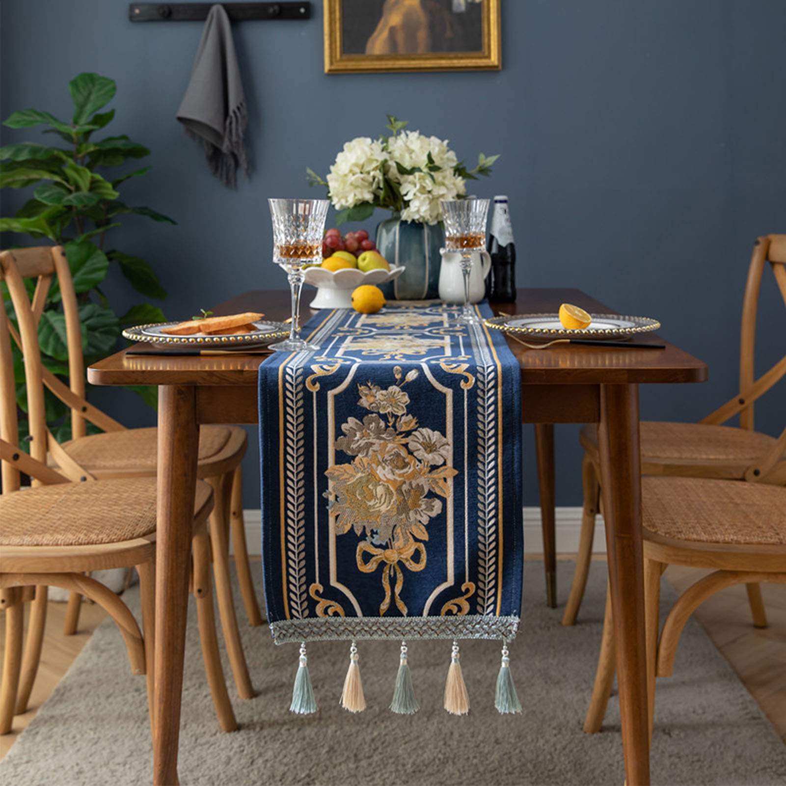 Dekorativer, Weicher Chenille-tischset Mit Blumen Und Quasten, Dunkelblau, 32 X 180 Cm, Staubdicht, Für Zuhause Und Hotel