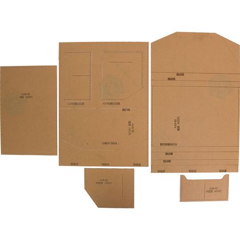 Transparente Acryl-schablone Zur Herstellung Von Handtaschen, Passhüllen Und Lederumschlägen