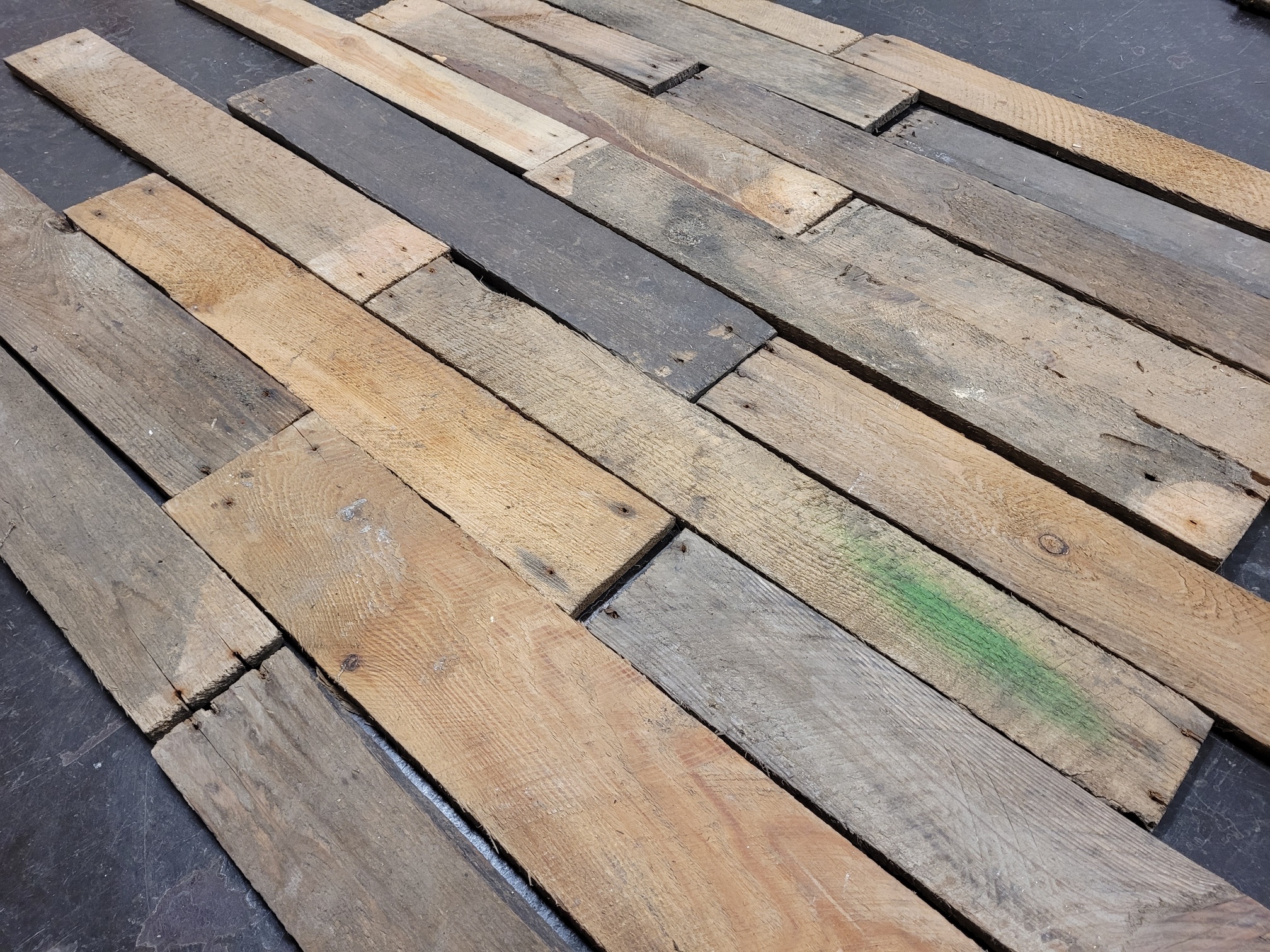 20 Alte Holzbretter Mix Mit Verschiedenen Größen Von Alten Obstkisten Weinkisten