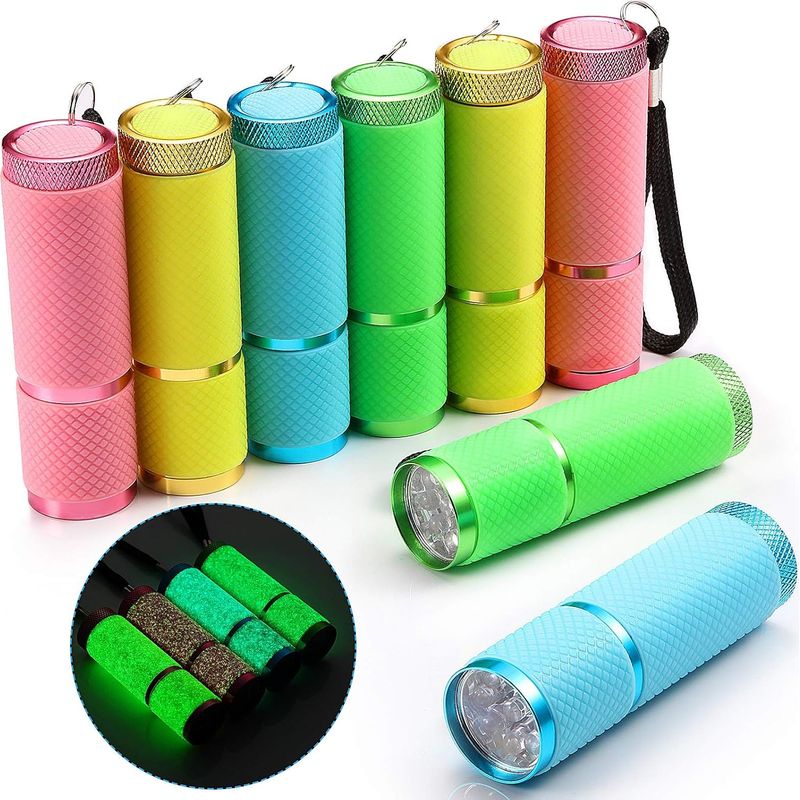 Set Mit 8 Phosphoreszierenden Taschenlampen Mit 9 Leds, Gummiertem Griff, Mini-led-leuchtstofflampe, Tragbare Aluminiumlampe Für Partys, Wandern, Camping, In 4 Farben