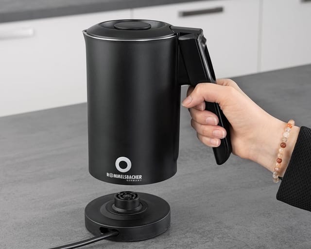ROMMELSBACHER WK 1000 Reisewasserkocher (0,6 Liter, 1000 W, Edelstahl, schwarz)