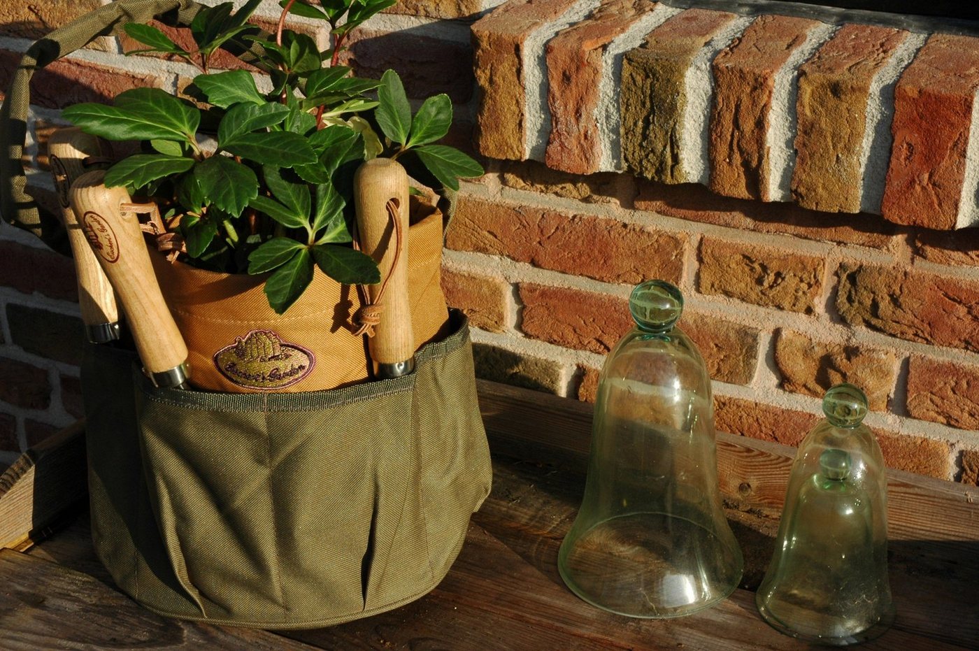degawo Gartenpflege-Set Garten Gerätetasche Werkzeugtasche rund Kanevas grün braun Handgriff