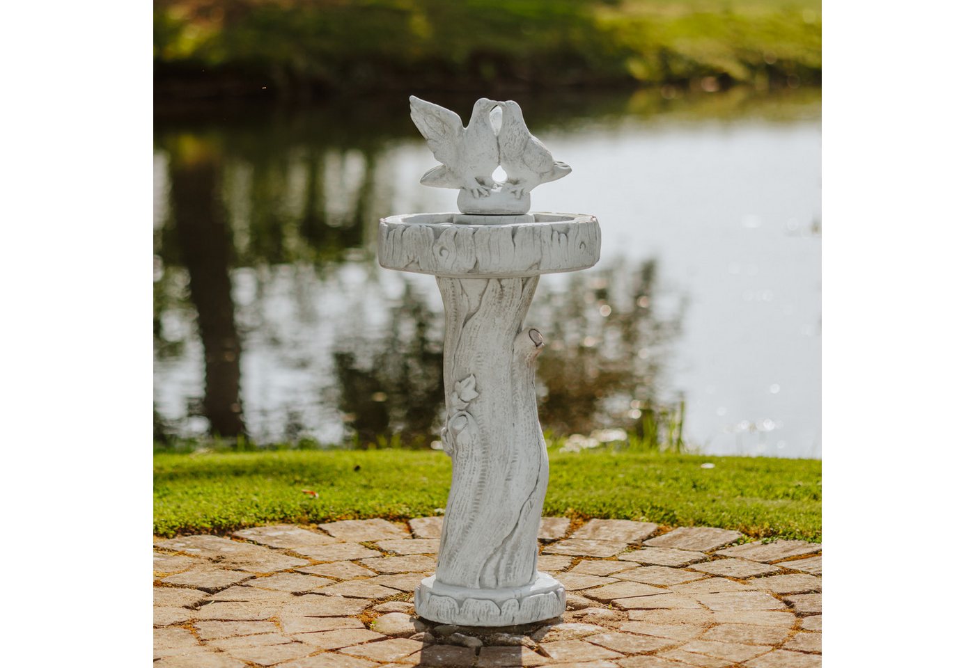 gartendekoparadies.de Gartenfigur Vogeltränke Vogelbad mit Taubenpaar aus Steinguss, H. 91 cm, 53 kg, Frostsicher Bild 5