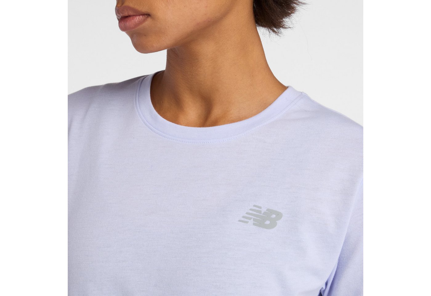 New Balance Laufshirt Sport Essentials Heathertech T-Shirt sportlicher Stil mit Label-Applikation, aus Baumwolle und Polyester Bild 5