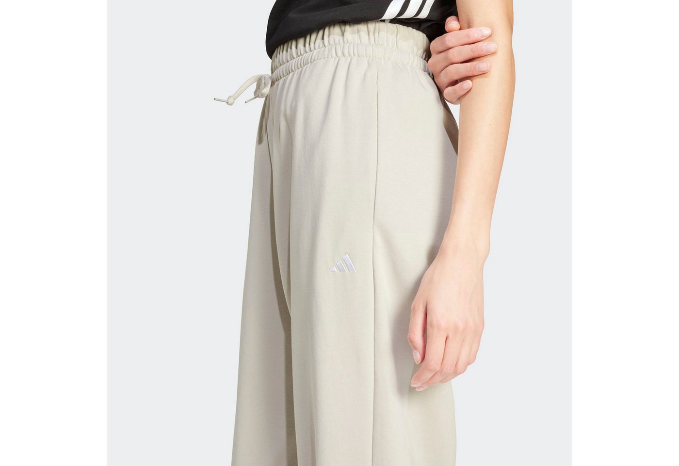 adidas Sportswear Sporthose W SL FT CF PT Locker geschnitten, hoher Bund, aus weichem French Terry Material Bild 4