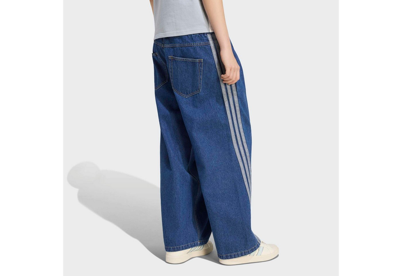 adidas Sportswear Sporthose STADIUM, LOCKERE PASSFORM, VERWASCHENE OPTIK mit lockerer Passform, aus Baumwolle Bild 5