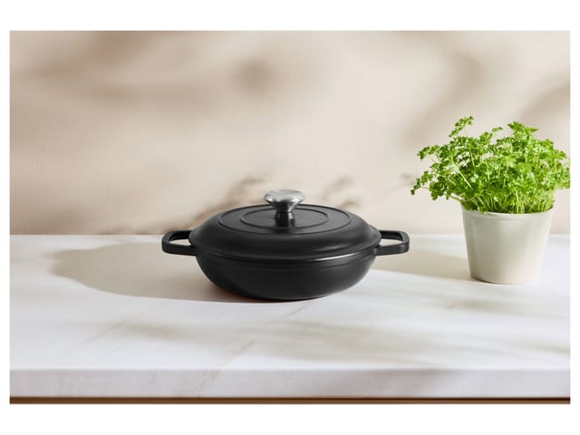 SILVERCREST® Premium-Gusseisenservierpfanne, Ø 25 cm (Schwarz)