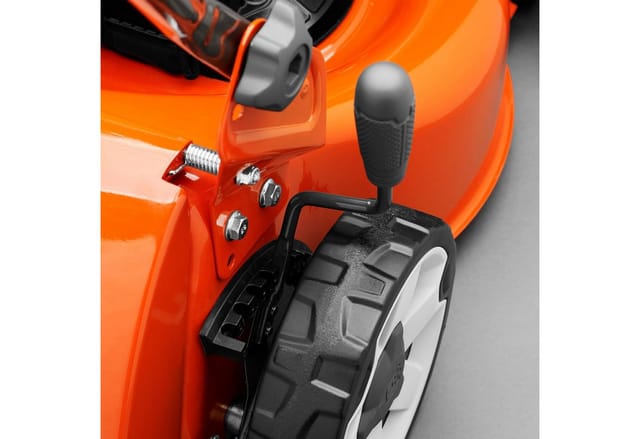 Husqvarna Rasenmäher LC 140SP