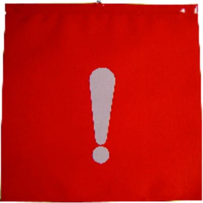 Schlussfahne 30 x 30 cm m.Aufdruck Ausrufezeichen