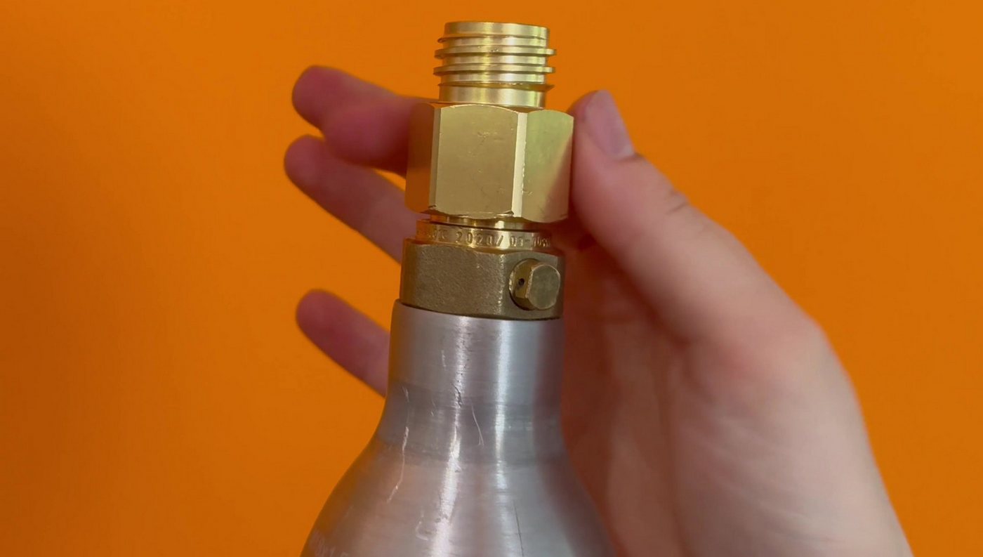 BERNUS Küchenarmatur Umrüstsatz für den Quooker Cube zur Nutzung von CO2-Flaschen (2-St) CO2 Starter-Set zur Nutzung von handelsüblichen CO2-Zylindern Bild 2
