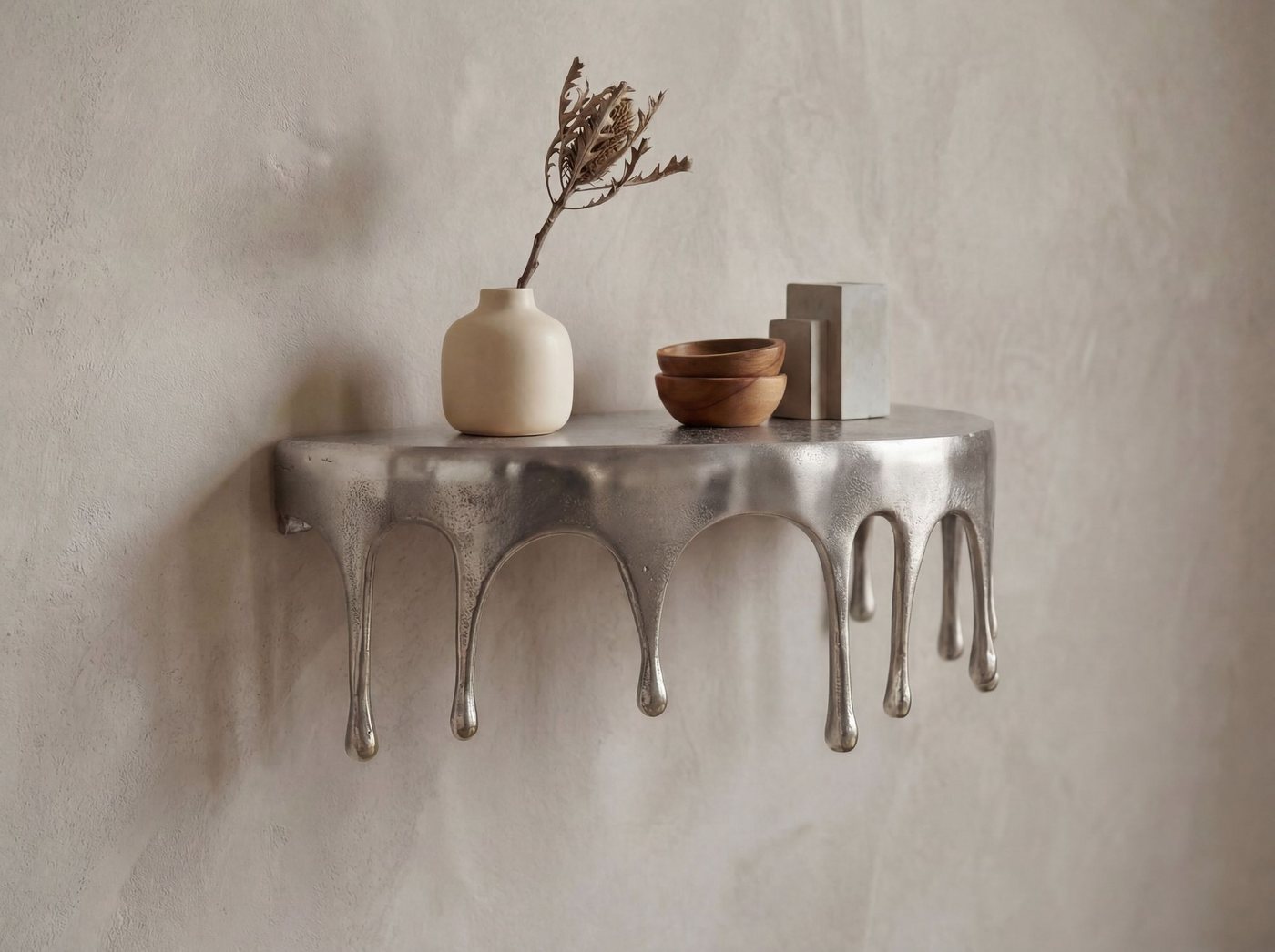 FINEBUY Wandregal FB77466 60cm Aluminium Silber Hängeregal Schweberegal Wandboard Metall, Originelles Hängeregal in edler Tropfenoptik, Komplett aus robustem Aluminium gefertigt