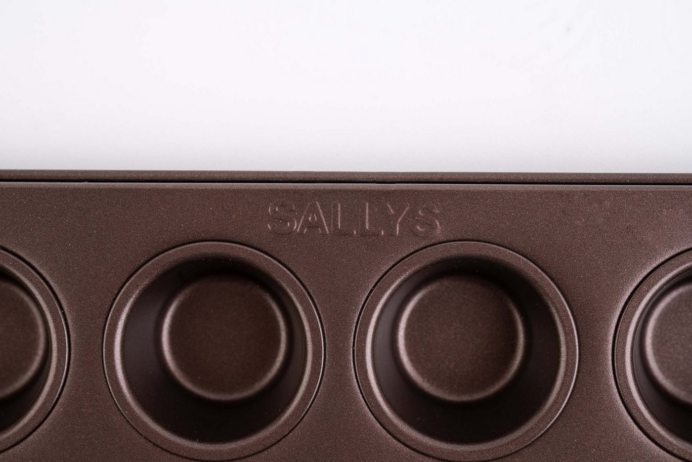Sallys Muffinform für bis zu 24 Mini-Muffins, (24-tlg), hitzebeständig bis 240 °C Bild 2