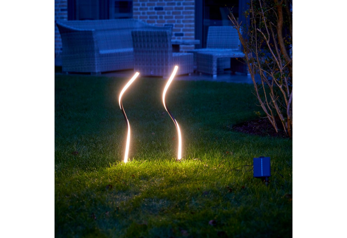 Northpoint LED Gartenleuchte Wegeleuchte Solarleuchte warmweißes Licht wetterfest Akku