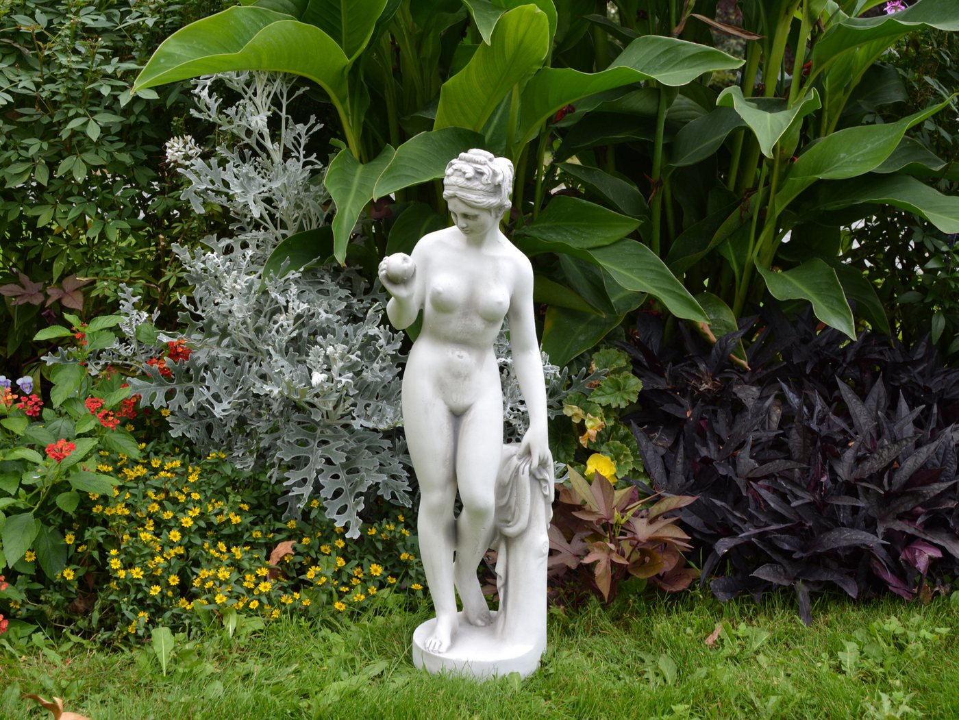 gartendekoparadies.de Gartenfigur Statue der Venus mit Apfel, Steinfigur, H. 59 cm, Grau, 9 kg, Frostsicher Bild 4