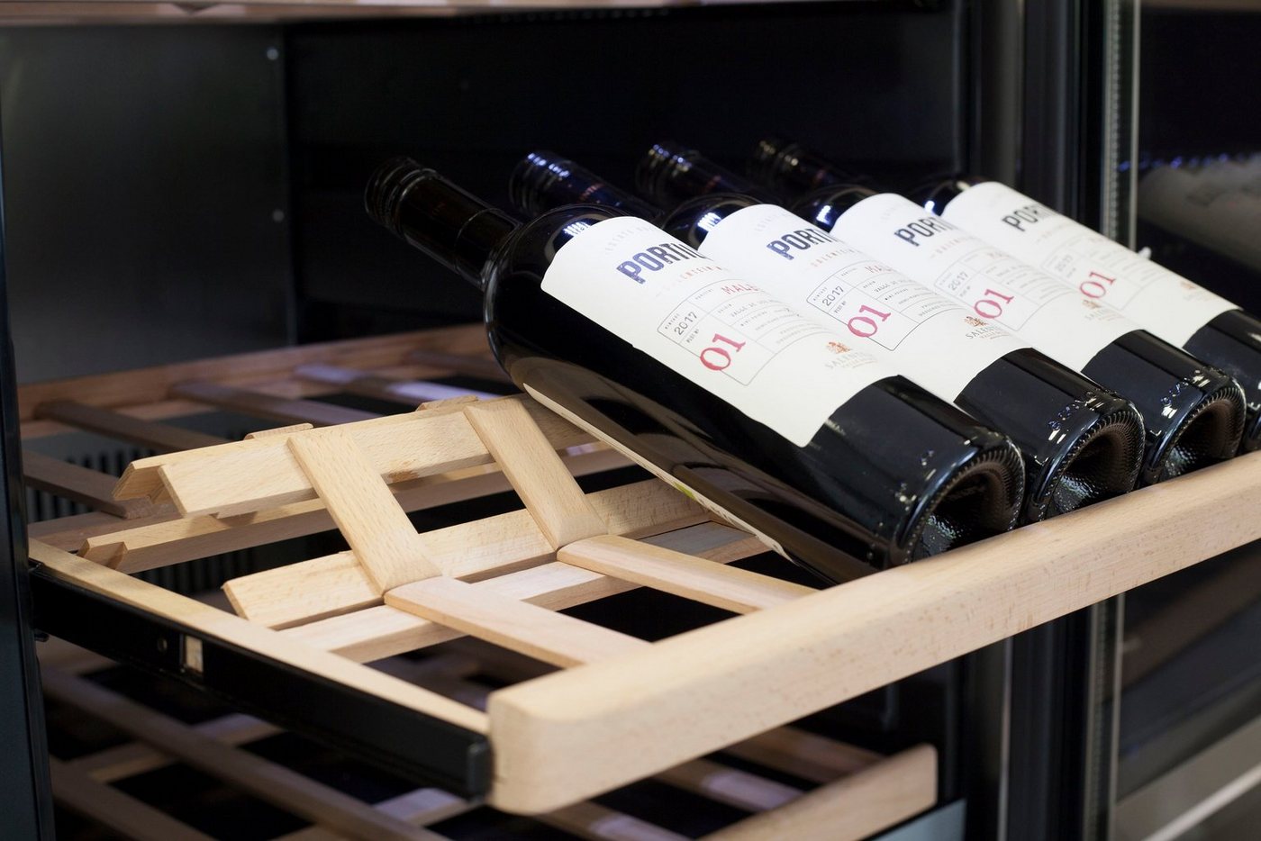 Caso Weinkühlschrank WineComfort 1260 Smart Bild 3
