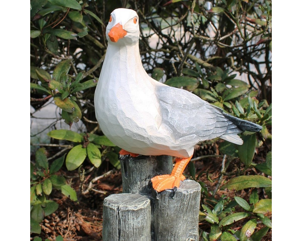 colourliving Gartenfigur Möwe auf Poller Deko Figur Möwe Möwenfigur, (Maritime Dekoration), 45 cm, sehr realistisch, handbemalt, in Holzschnitt Optik Bild 4