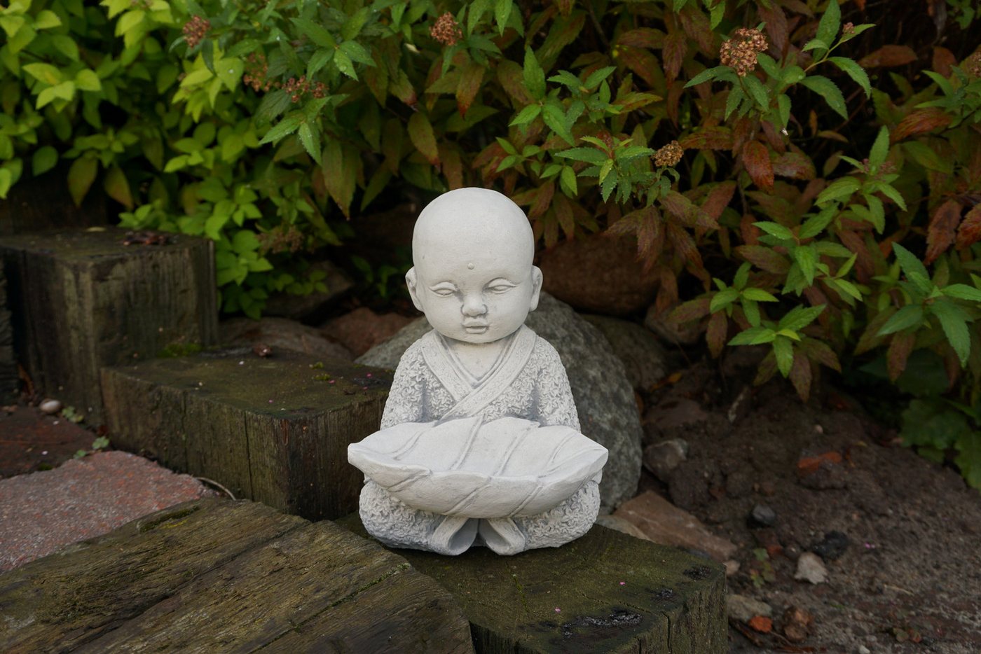 gartendekoparadies.de Gartenfigur Mönch mit Schale, Steinfigur, H. 22 cm, 4 kg, Frostsicher Bild 5