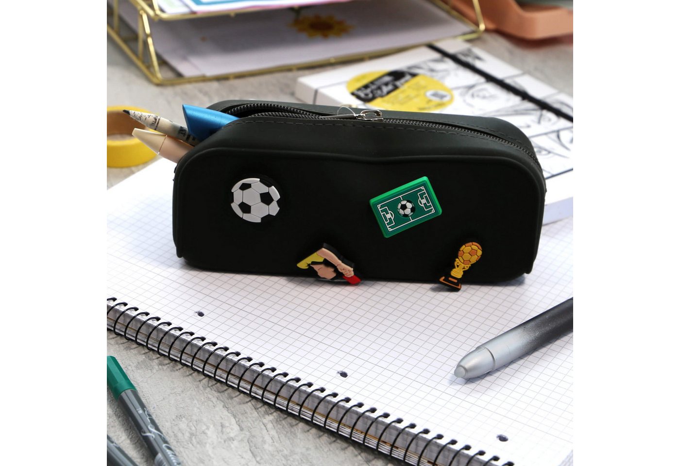 Online Pen Fußball ONLINE PEN Schlampermäppchen Soccer mit Pins, Etui Bild 2