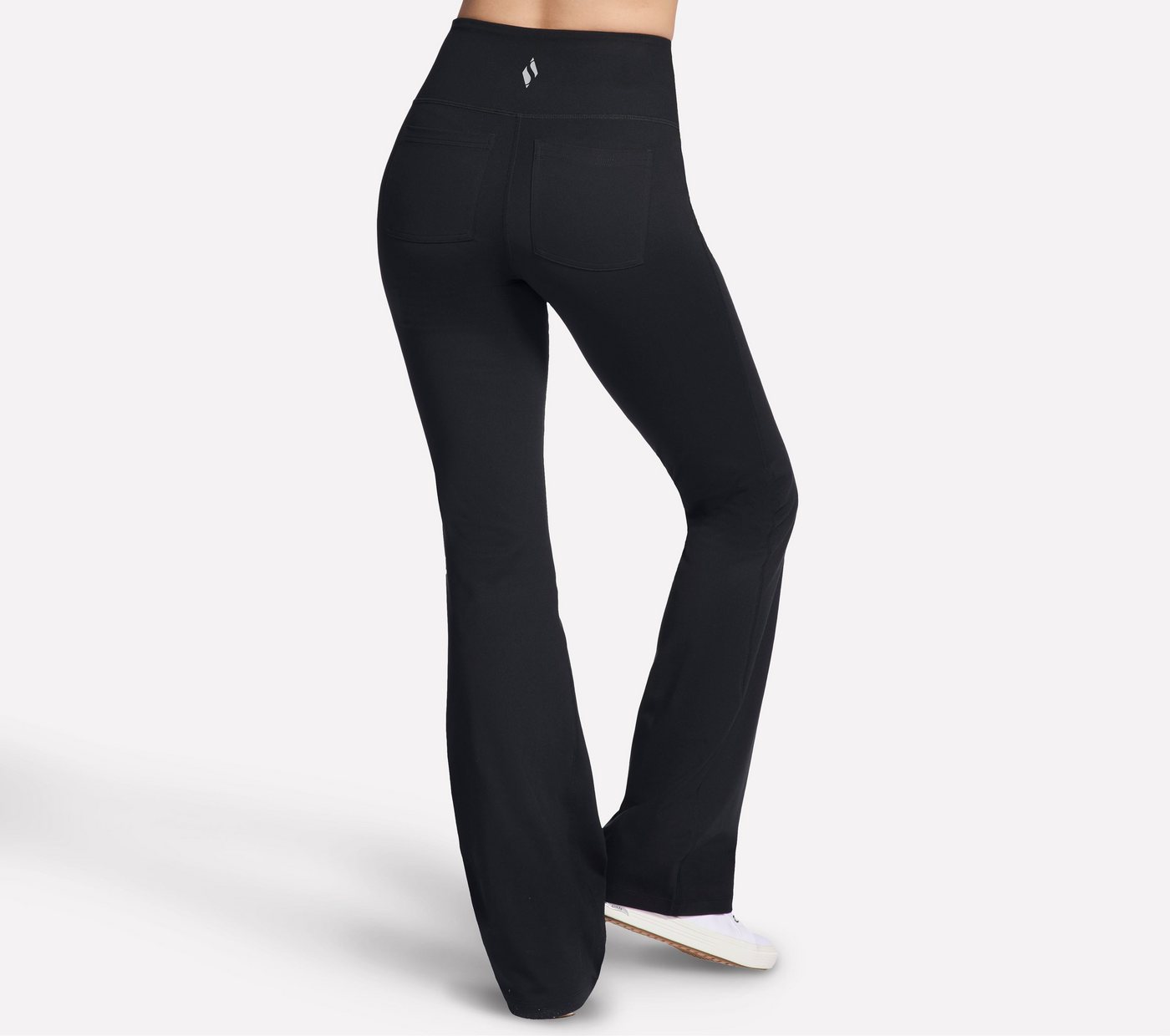 Skechers Funktionshose GOFLEX SLIM PANT mit aufgesetzten Gesäßtaschen, aus weichem Funktionsmaterial Bild 2