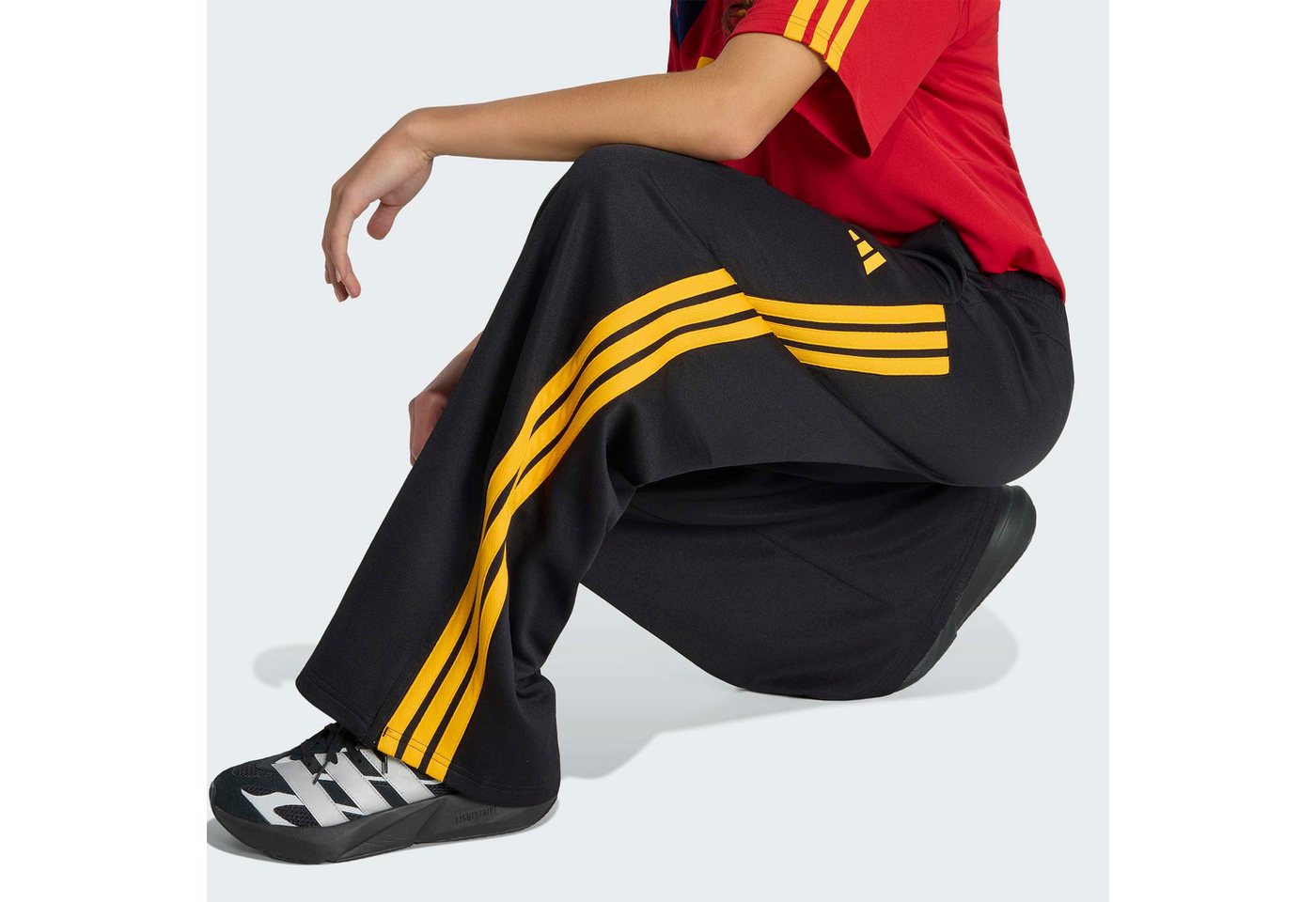 adidas Sportswear Sporthose HOUSE OF TIRO WIDE LEG sportlicher Stil, für Training und Freizeit, mit Kordelverschluss