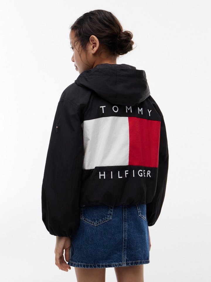 Tommy Hilfiger Outdoorjacke Regular Fit, Kinder bis 16 Jahre, großer Rückendruck Bild 2
