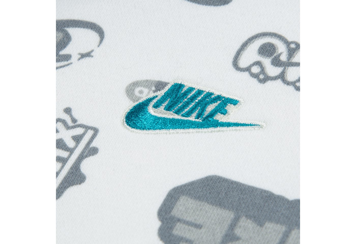Nike Sportswear Jogginganzug (2-tlg), 2-teiliges Set mit Hoody und Hose, bequeme Passform