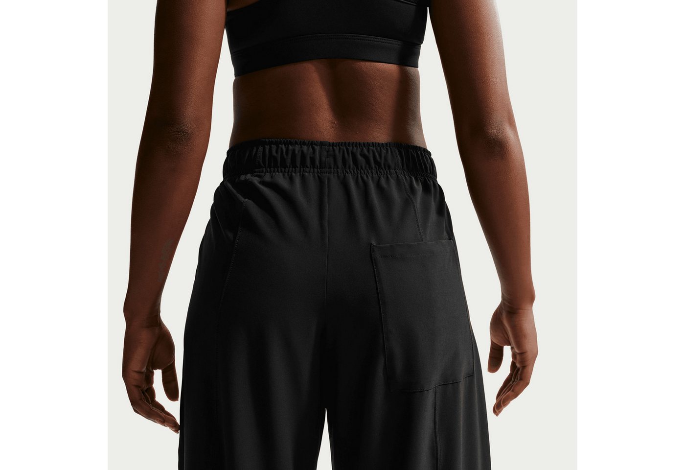 Nike Trainingshose Nike One Women's Dri-FIT Woven Wide-Leg Pants weit geschnittene Passform, mit Dri-FIT Technologie Bild 5