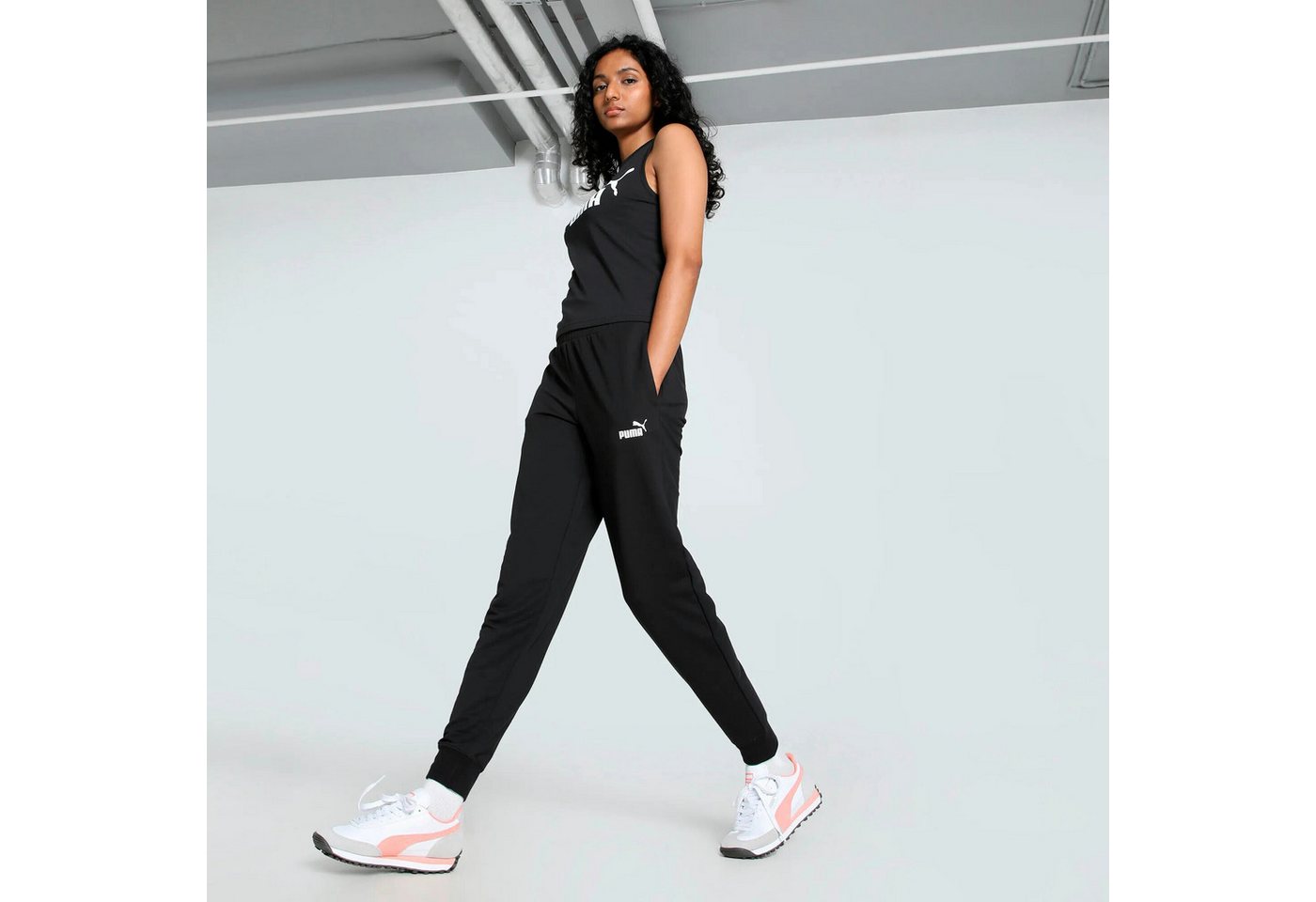 PUMA Trainingshose Puma Damen Jogginghose ESS Small No. 1 Logo Light 682460 Bild 3