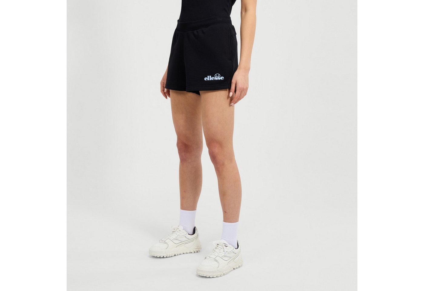 Ellesse Trainingsshorts ellesse Damen Short Kyrana Short SGZ16456 Bild 2