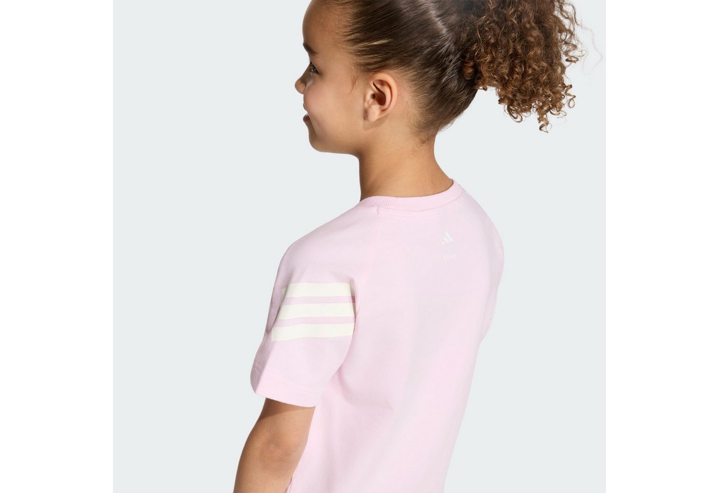 adidas Sportswear Trainingsanzug ADIDAS DISNEY MINNIE MAUS SET, T-SHIRT UND SHORTS (1-tlg) Bild 4