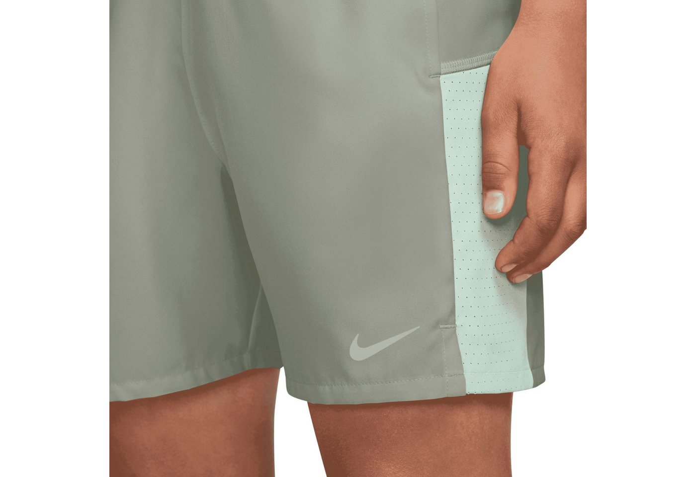 Nike Trainingsshorts Nike Kinder Short Dri-FIT Miler Short IF2428 Bild 5