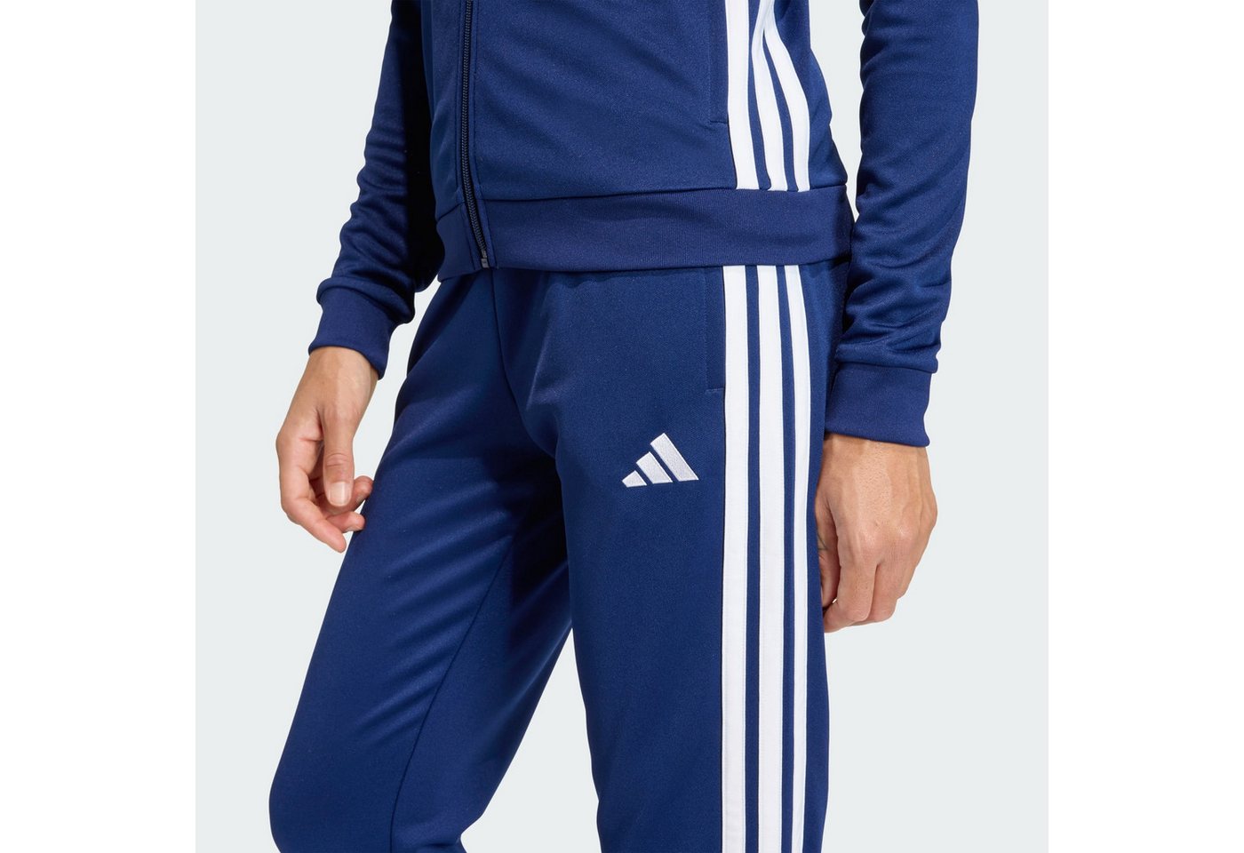 adidas Performance Trainingsanzug TIRO 26 ESSENTIALS TRAININGSANZUG (1-tlg)