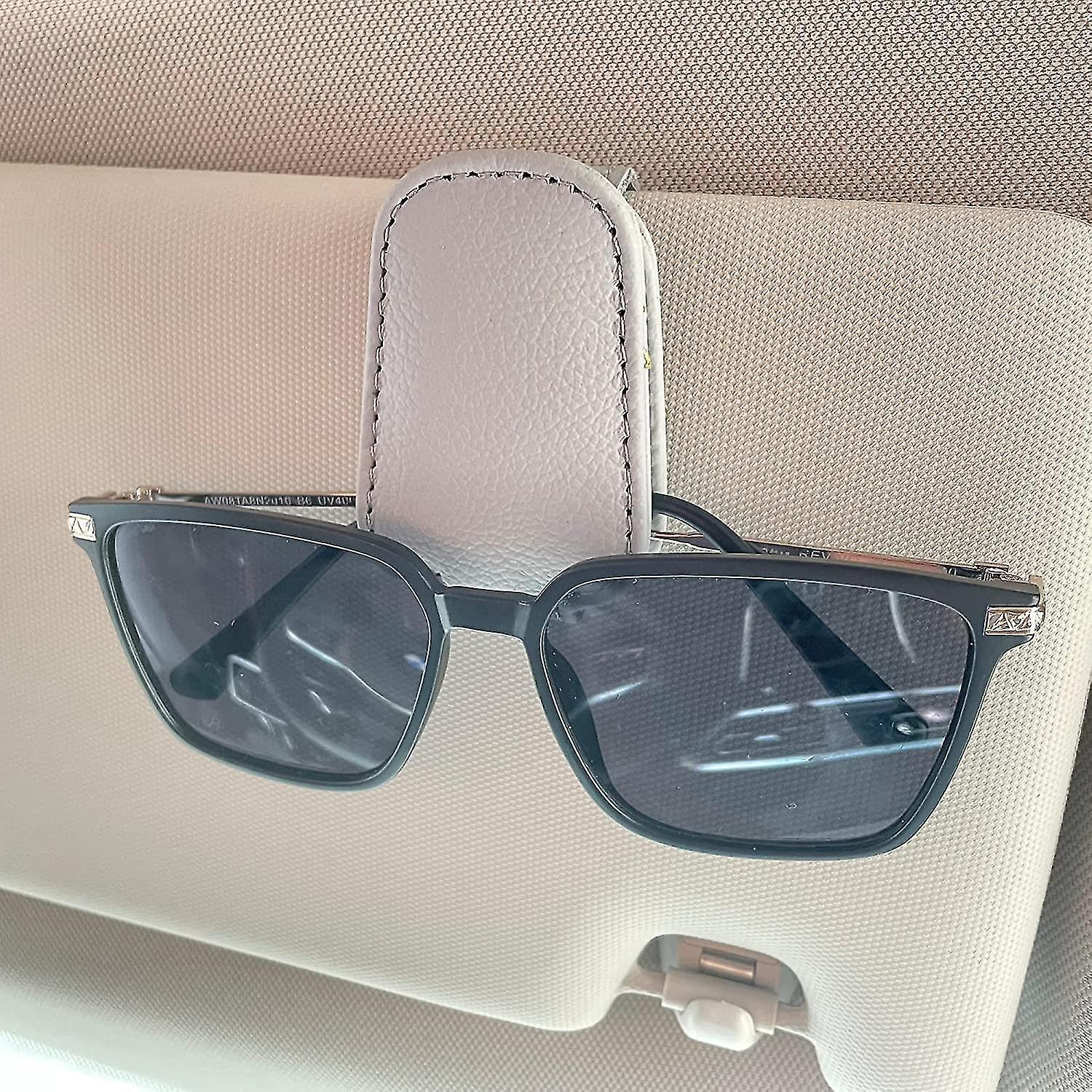 Magnetischer Sonnenbrillenhalter Mit Integrierter Sonnenblende Fürs Auto, Leder, Grau.
